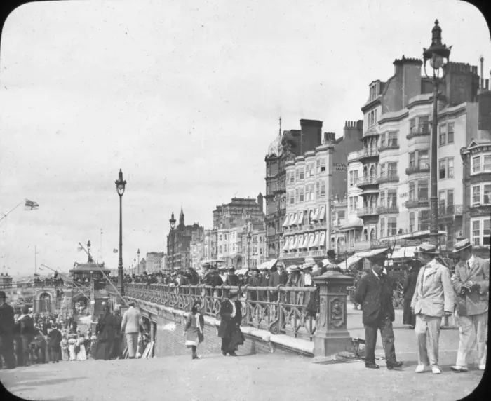 Framed Print : South Coast of England - Brighton, the Kings Road, Sussex Framed Print : South Coast of England - Brighton, the Kings Road, Sussex