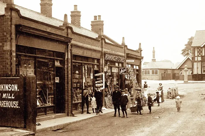 Framed Print : South Elmsall Station Road early 1900s Framed Print : South Elmsall Station Road early 1900s