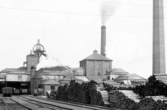 Framed Print : South Kirkby Colliery early 1900s Framed Print : South Kirkby Colliery early 1900s
