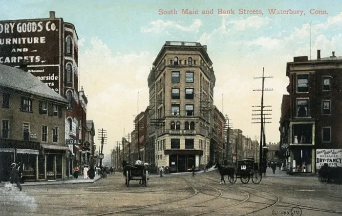 Framed Print : South Main and Bank Streets, Waterbury, Connecticut, USA Framed Print : South Main and Bank Streets, Waterbury, Connecticut, USA