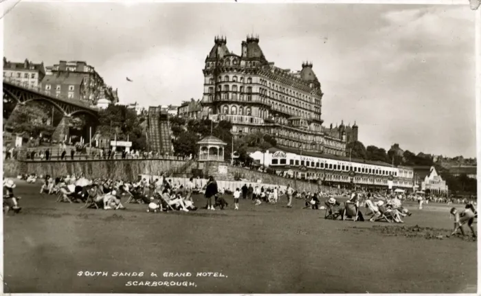 Framed Print : South Sands & Grand Hotel, Scarborough, Yorkshire Framed Print : South Sands & Grand Hotel, Scarborough, Yorkshire