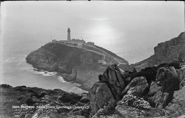 Framed Print : South Stack Lighthouse Framed Print : South Stack Lighthouse