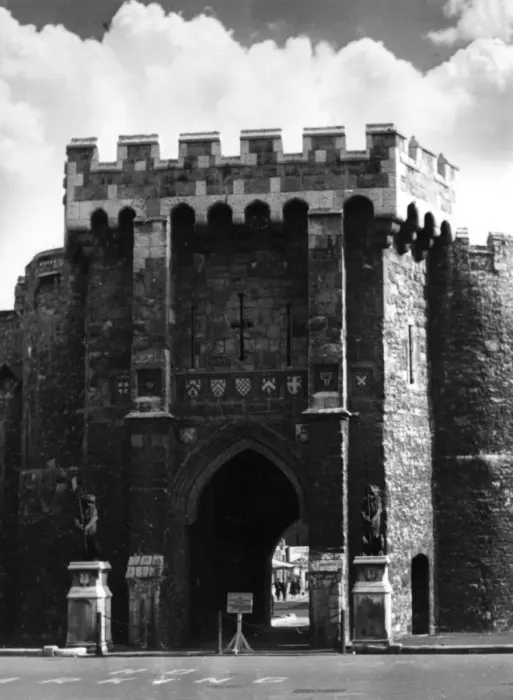 Framed Print : Southampton Bargate Framed Print : Southampton Bargate
