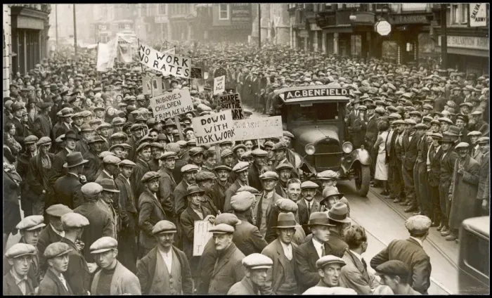 Framed Print : SOUTHAMPTON DEMO 1932 Framed Print : SOUTHAMPTON DEMO 1932