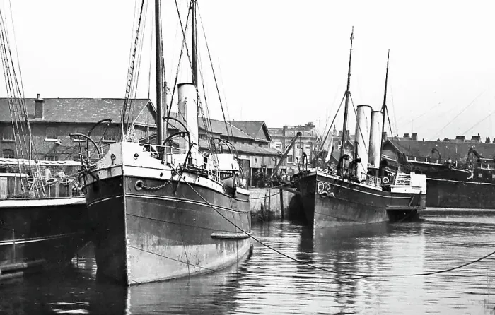 Framed Print : Southampton Docks, Victorian period Framed Print : Southampton Docks, Victorian period