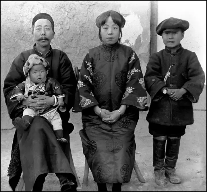 Framed Print : A Southern Chinese family Framed Print : A Southern Chinese family