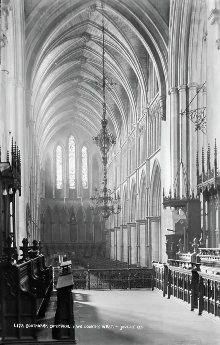 Framed Print : Southwark Cathedral Nave Looking West Framed Print : Southwark Cathedral Nave Looking West
