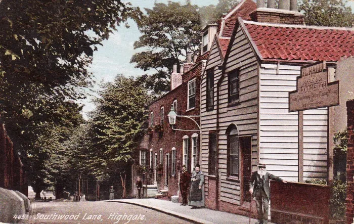 Framed Print : Southwood Lane, Highgate, North London Framed Print : Southwood Lane, Highgate, North London