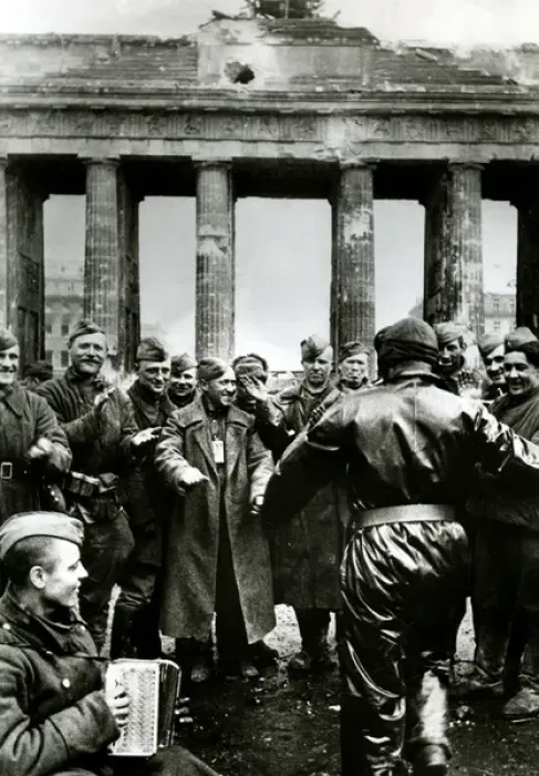 Framed Print : Soviets at Brandenburg Framed Print : Soviets at Brandenburg