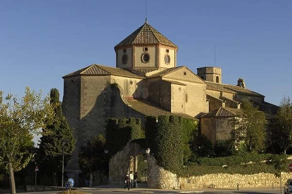 SPAIN. Altafulla. Church of Sant Mart�nd entrance