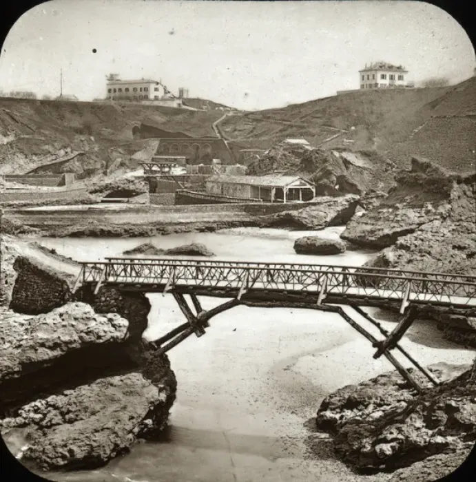 Framed Print : Spain - Biarritz - The Oyster Beds