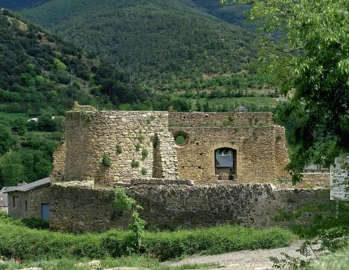 Framed Print : Spain, Catalonia, Sort. Castell of the Counts of Pallars Framed Print : Spain, Catalonia, Sort. Castell of the Counts of Pallars