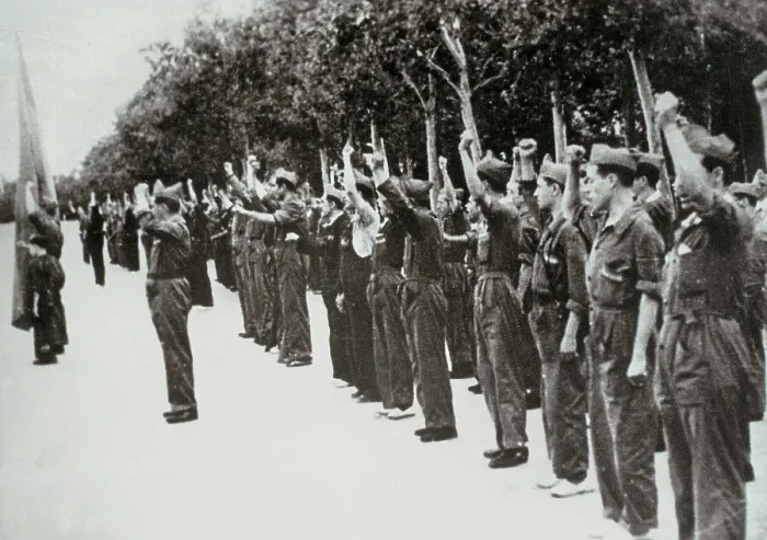 Framed Print : Spain. Civil War. Republican soldiers (1936). Photography Framed Print : Spain. Civil War. Republican soldiers (1936). Photography