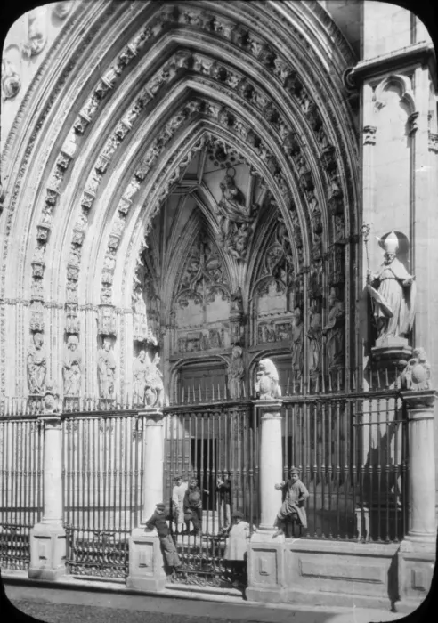 Framed Print : Spain - The Gate of Lions at the Cathedral, Toledo Framed Print : Spain - The Gate of Lions at the Cathedral, Toledo