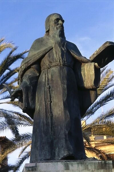 SPAIN. MALLORCA. Palma de Mallorca. Statue of