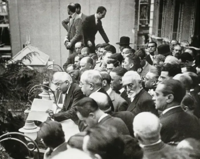 Framed Print : Spain. Second Republic (1st May 1931). President Niceto Alcal Zamora talks to a mass Framed Print : Spain. Second Republic (1st May 1931). President Niceto Alcal Zamora talks to a mass
