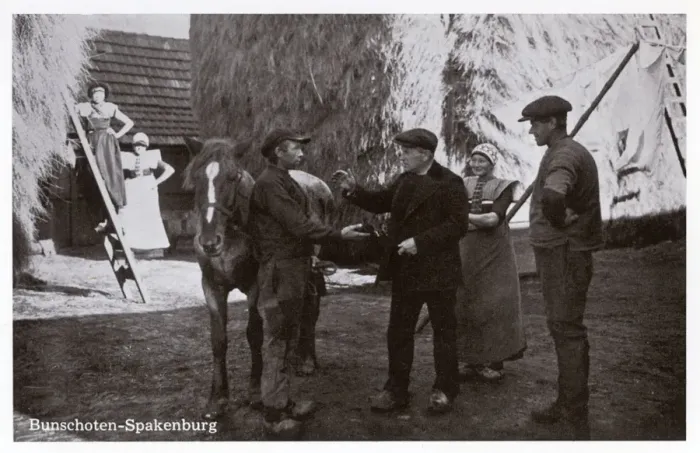 Framed Print : Spakenburg, The Netherlands - Negotiations for a horse sale Framed Print : Spakenburg, The Netherlands - Negotiations for a horse sale