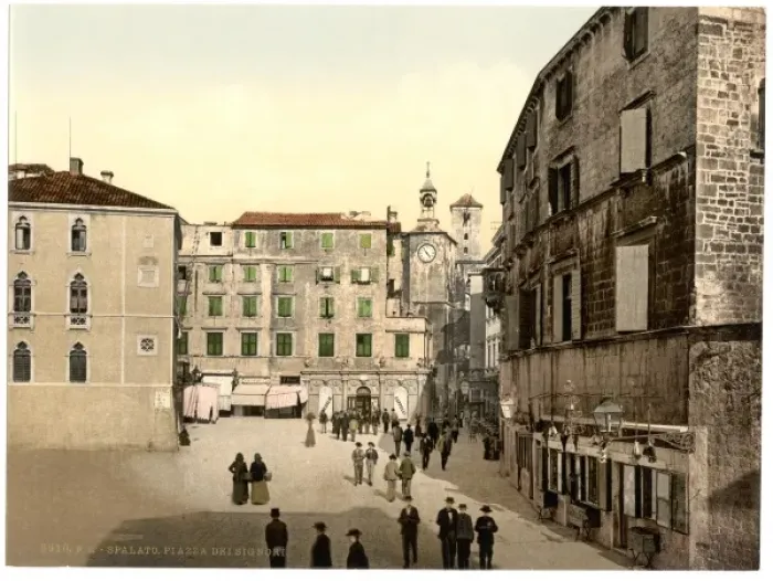 Framed Print : Spalato, Signori Square, Dalmatia, Austro-Hungary Framed Print : Spalato, Signori Square, Dalmatia, Austro-Hungary