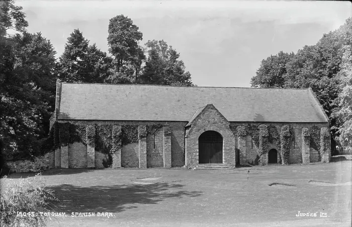 Framed Print : Spanish Barn in Torquay Framed Print : Spanish Barn in Torquay