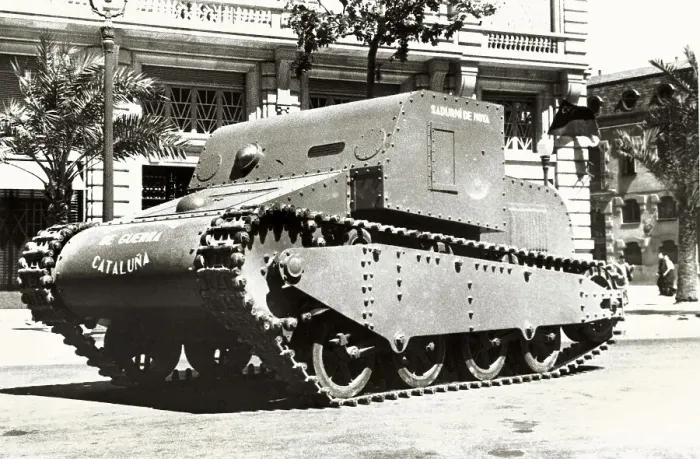 Framed Print : Spanish Civil War (1936-1939). Tank made in Sant Framed Print : Spanish Civil War (1936-1939). Tank made in Sant