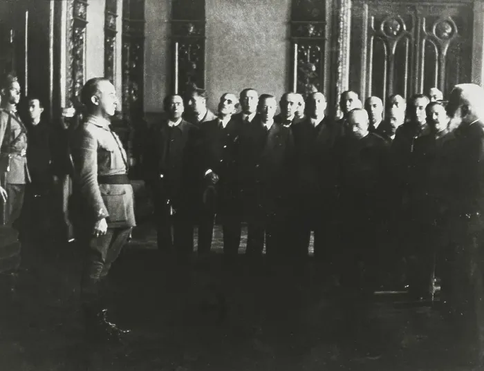 Framed Print : Spanish Civil War. General Cabanellas transferring Framed Print : Spanish Civil War. General Cabanellas transferring