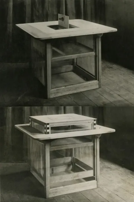 Framed Print : Special fraud-proof double cage sance table Framed Print : Special fraud-proof double cage sance table