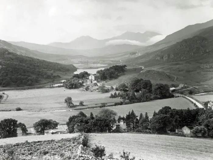 Framed Print : Spectacular valley, Snowdonia National Park, North Wales Framed Print : Spectacular valley, Snowdonia National Park, North Wales