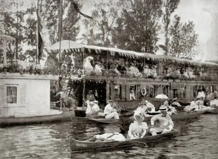 Framed Print : Spectators at Henley Regatta, Oxfordshire Framed Print : Spectators at Henley Regatta, Oxfordshire