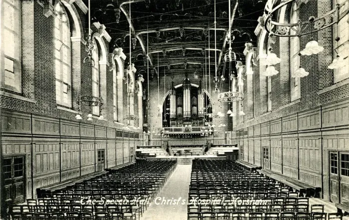 Framed Print : Speech Hall, Christs Hospital, Horsham, West Sussex Framed Print : Speech Hall, Christs Hospital, Horsham, West Sussex