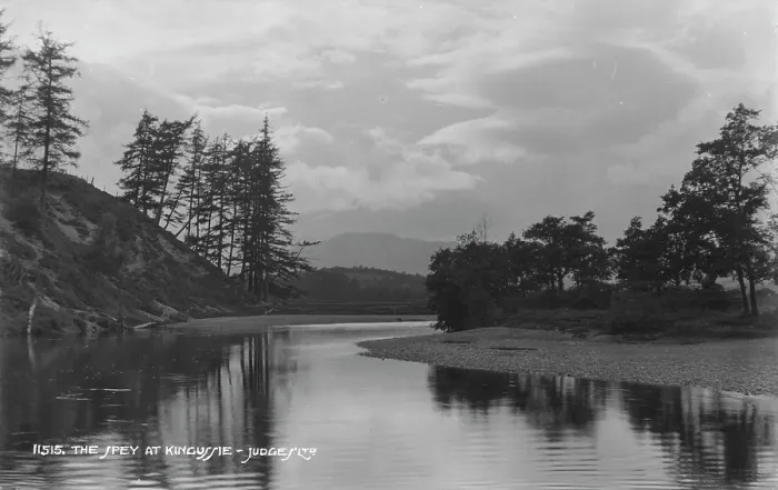 Framed Print : The Spey at Kingussie Framed Print : The Spey at Kingussie