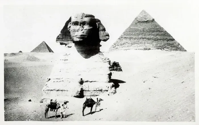 Framed Print : The Sphinx and Pyramids of Giza, Cairo, Egypt Framed Print : The Sphinx and Pyramids of Giza, Cairo, Egypt