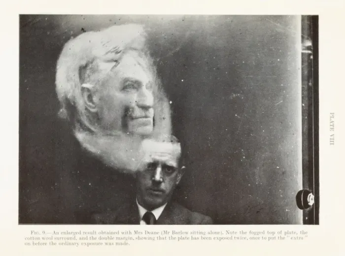Framed Print : Spirit head above Gentlemen Framed Print : Spirit head above Gentlemen