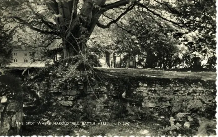 Framed Print : The Spot where King Harold Fell, Battle Abbey, Sussex Framed Print : The Spot where King Harold Fell, Battle Abbey, Sussex