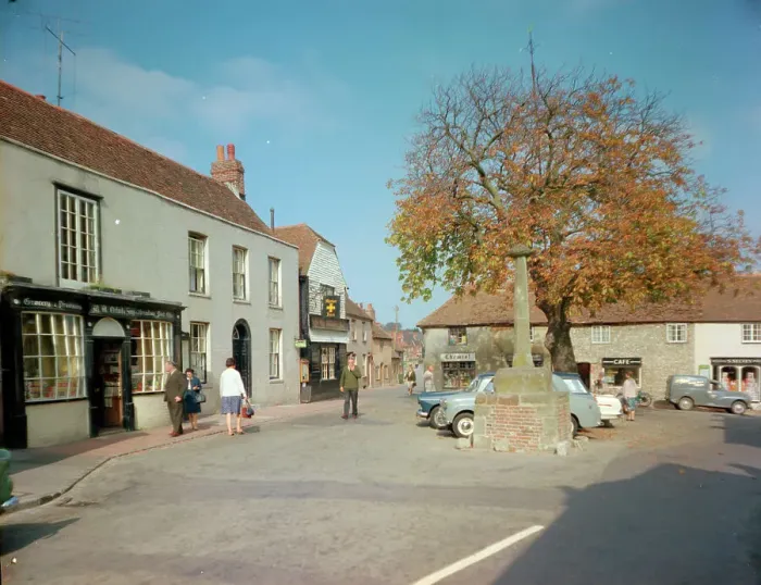 Framed Print : The Square, Alfriston Framed Print : The Square, Alfriston