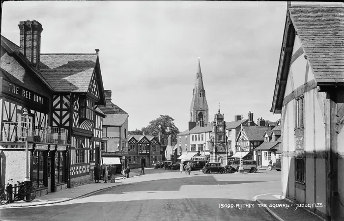 Framed Print : The Square in Ruthin Framed Print : The Square in Ruthin