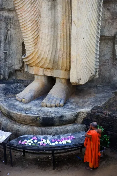 Framed Print : SRI LANKA. Aukana. Aukana Buddha (5th c. ), 12 Framed Print : SRI LANKA. Aukana. Aukana Buddha (5th c. ), 12