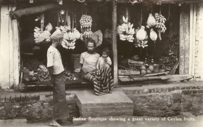 Framed Print : Sri Lanka - Fruit Seller