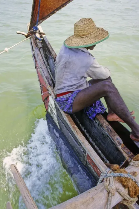 Framed Print : Sri Lankan fisherman in outrigger boat - 2 Framed Print : Sri Lankan fisherman in outrigger boat - 2