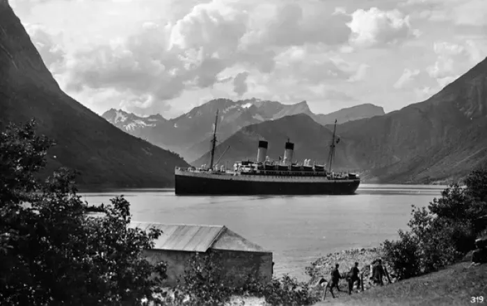 Framed Print : SS Monte Pascoal in Norway Framed Print : SS Monte Pascoal in Norway