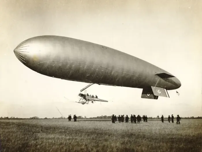 Framed Print : SS14A airship at the Pulham St Mary Airship Station