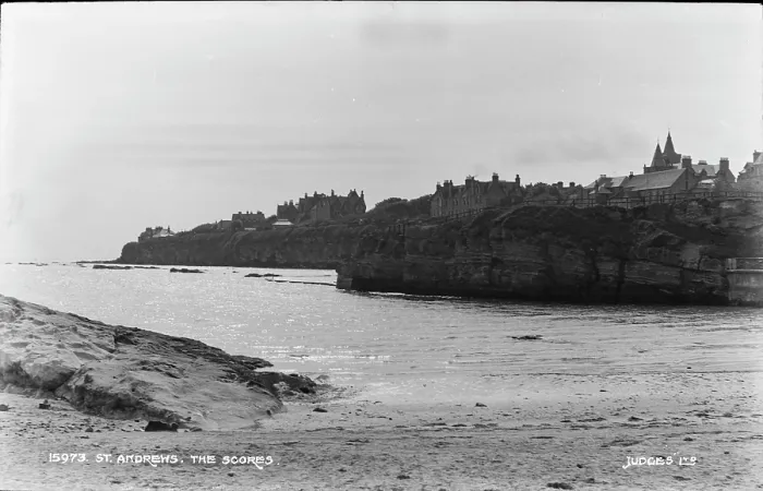 Framed Print : St. Andrews, The Scores