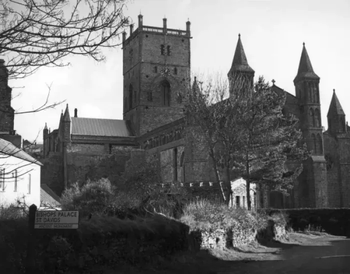 Framed Print : St. Davids Cathedral Framed Print : St. Davids Cathedral