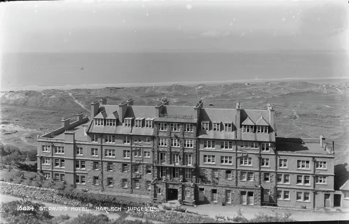 Framed Print : St. David's Hotel in Harlech Framed Print : St. David's Hotel in Harlech