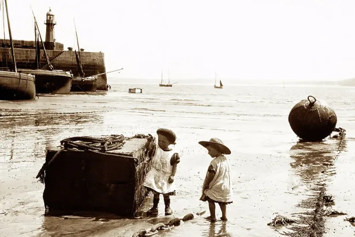 Framed Print : St. Ives Girls Playing on the Beach Victorian period Framed Print : St. Ives Girls Playing on the Beach Victorian period