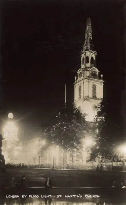 Framed Print : St. Martins in the Field Church, London - Floodlit Framed Print : St. Martins in the Field Church, London - Floodlit