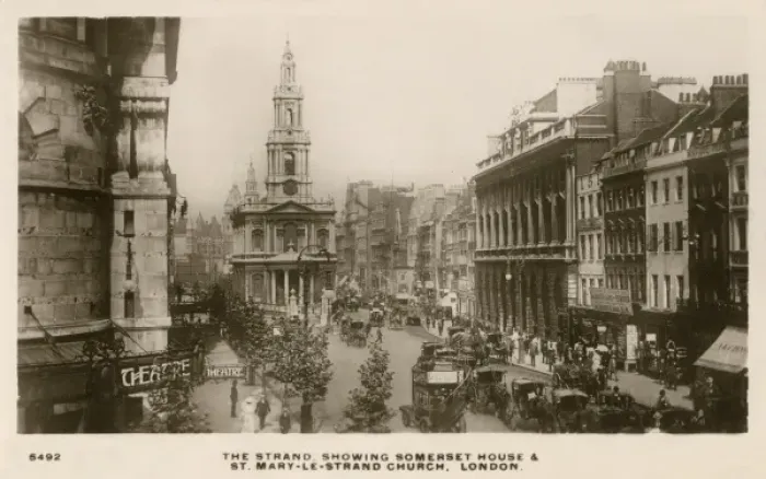 Framed Print : St Mary-le-Strand Church on The Strand, London Framed Print : St Mary-le-Strand Church on The Strand, London