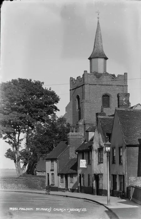 Framed Print : St. Mary's Church in Maldon Framed Print : St. Mary's Church in Maldon