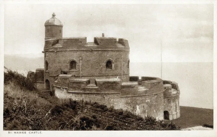 Framed Print : St Mawes, Cornwall - The Castle Framed Print : St Mawes, Cornwall - The Castle