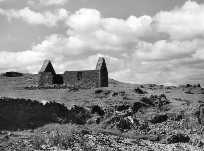 Framed Print : St. Ninians Chapel Framed Print : St. Ninians Chapel