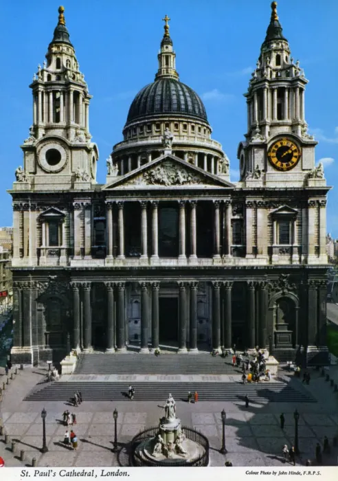 Framed Print : St Pauls Cathedral, London Framed Print : St Pauls Cathedral, London